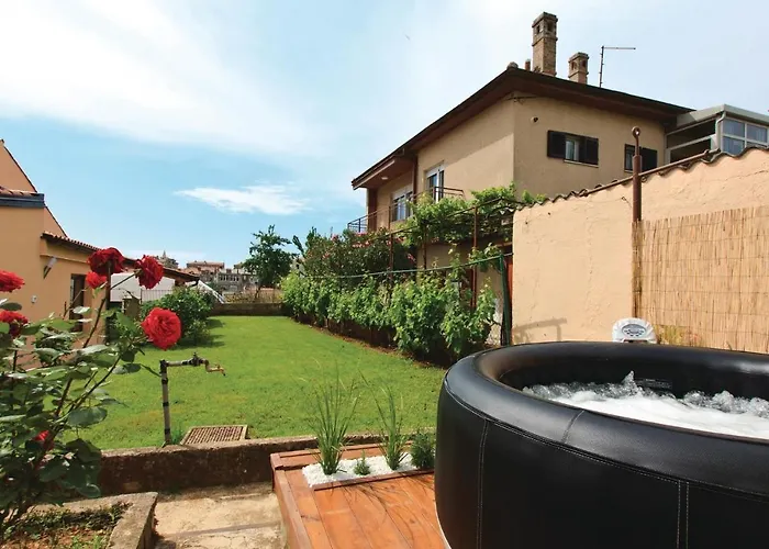 Gorgeous Home In Pula With Wifi *