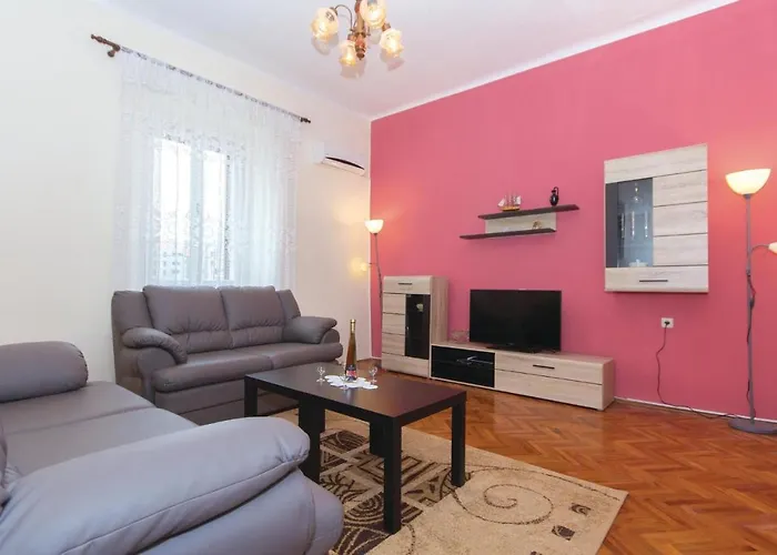 Ferienhaus Gorgeous Home In Pula With Wifi