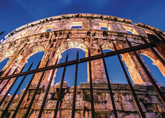 Gorgeous Home In Pula With Wifi *