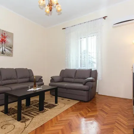 Stunning Home In Pula With Wifi