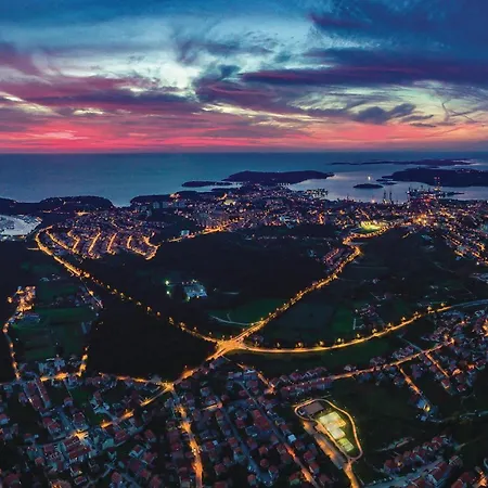 Gorgeous In With Wifi *