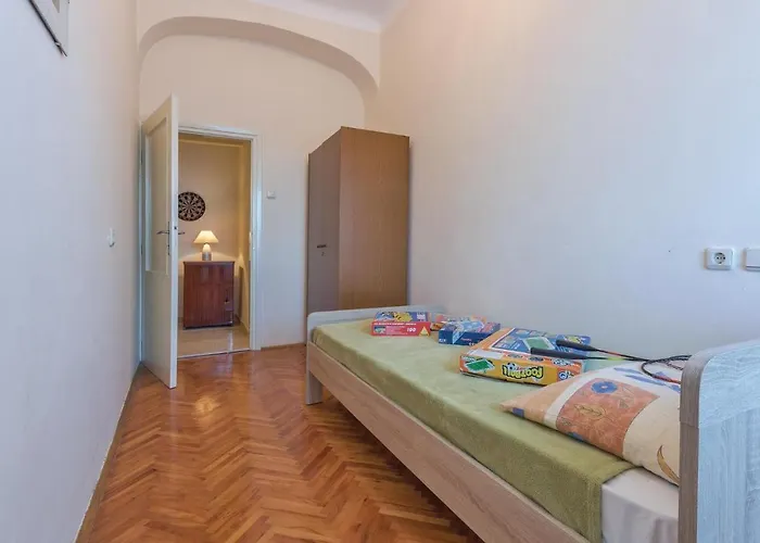 Feriehus Gorgeous In With Wifi Pula